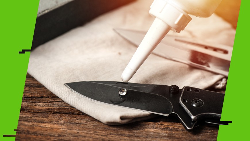 smarowanie głowni i mechanizmów noża